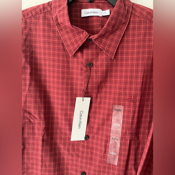 Calvin Klein Men’s Relaxed Fit Button Down Shirt  Size M - Picture 2 of 4